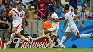Коста Рика отмъкна победата под носа на фаворита Уругвай 