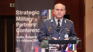 НАТО: България е пример за ползите от членството в алианса