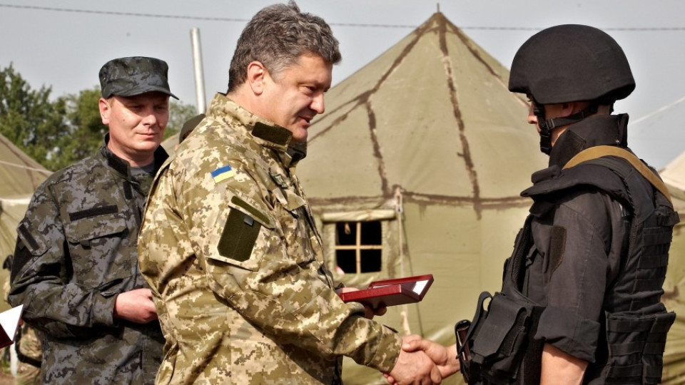 Призиви и сблъсъци след мирния план на Порошенко | StandartNews.com