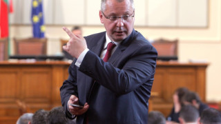 Сергей избира до петък между Брюксел и София