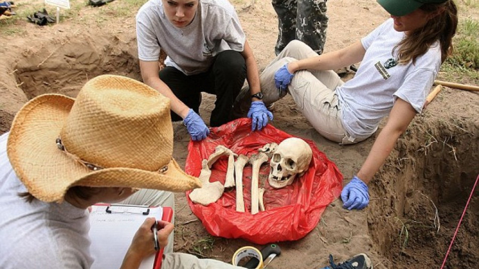 Откриха масов гроб на имигранти в Тексас | StandartNews.com