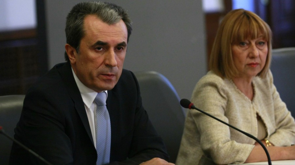 Орешарски: Въпросите за оставка и избори са към партиите | StandartNews.com