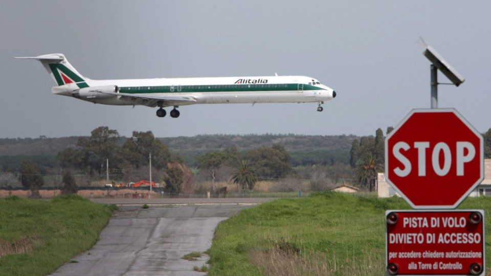 Авиокомпания от ОАЕ купува 49% от Alitalia | StandartNews.com
