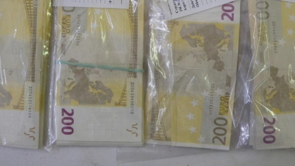 Хванаха 52 600 фалшиви евро на ГКПП „Дунав мост 2” | StandartNews.com