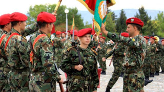 Учат курсанти как да действат при бедствия