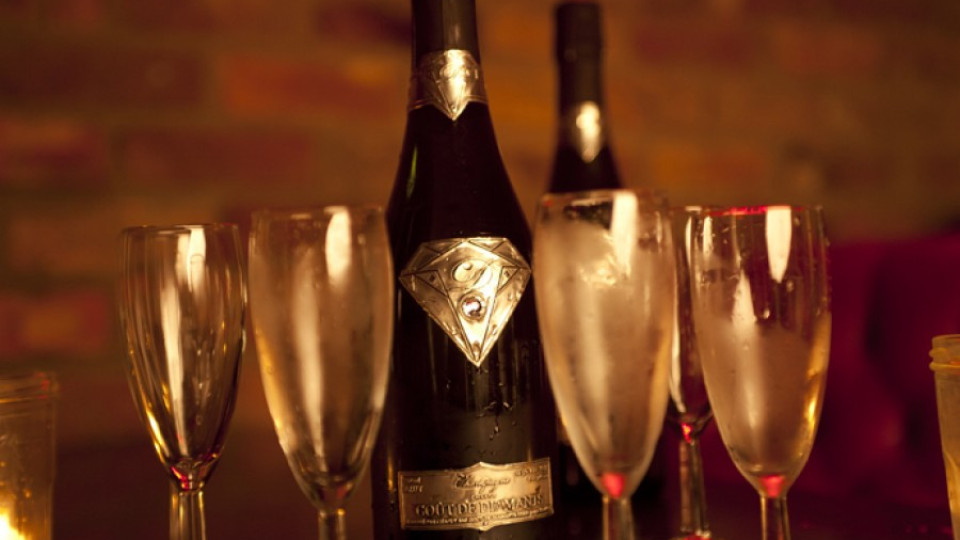 $2 млн. за най-скъпото шампанско | StandartNews.com