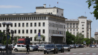 ОБЗОР: Пред банките всичко е спокойно