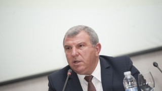 Греков иска оставка на шефовете на фонд "Земеделие"