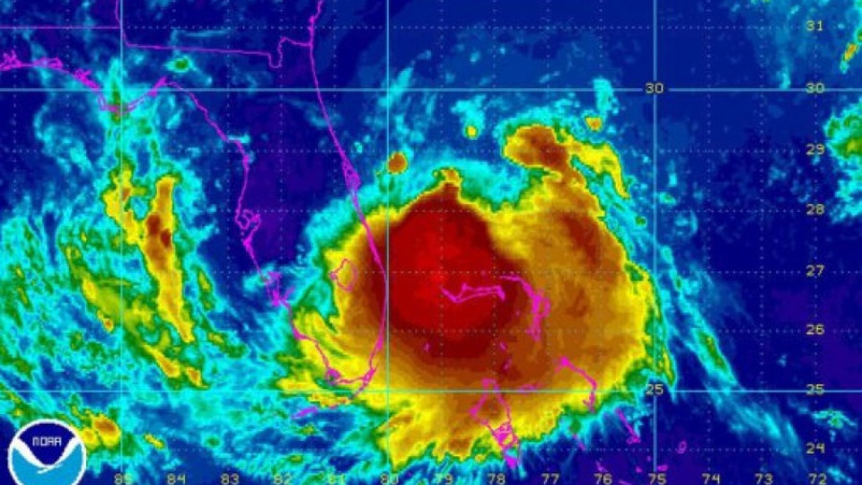 Ураганът "Артър" евакуира остров в САЩ | StandartNews.com