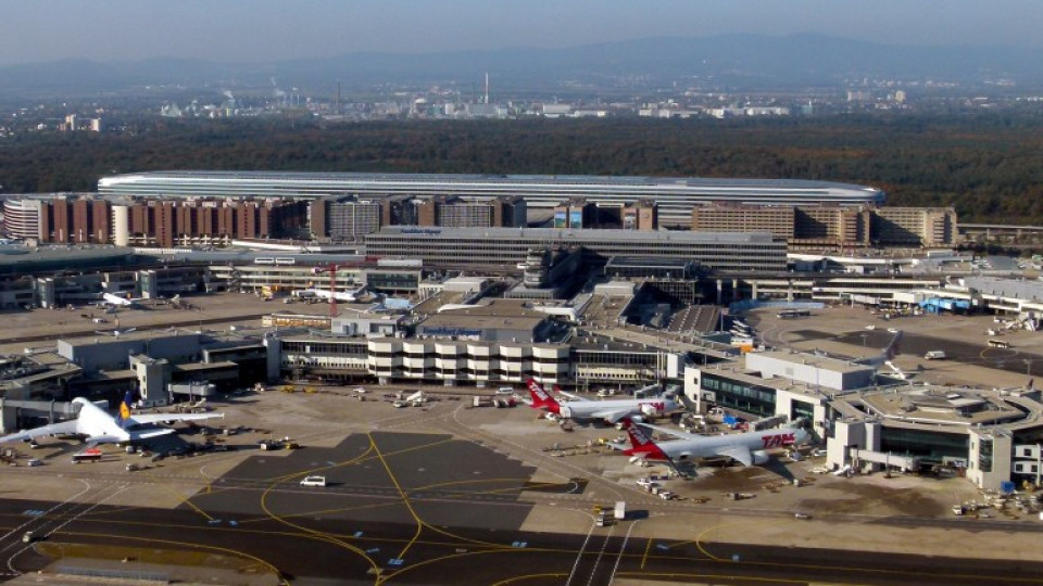 Безплатен интернет на летището във Франкфурт | StandartNews.com