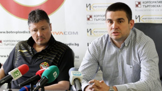 Официално: Любо Пенев напусна Ботев Пд 