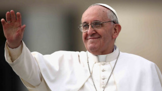 Папата: Комунистите откраднаха "знамето на християнството"