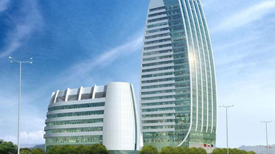 Завършват първия небостъргач в София | StandartNews.com