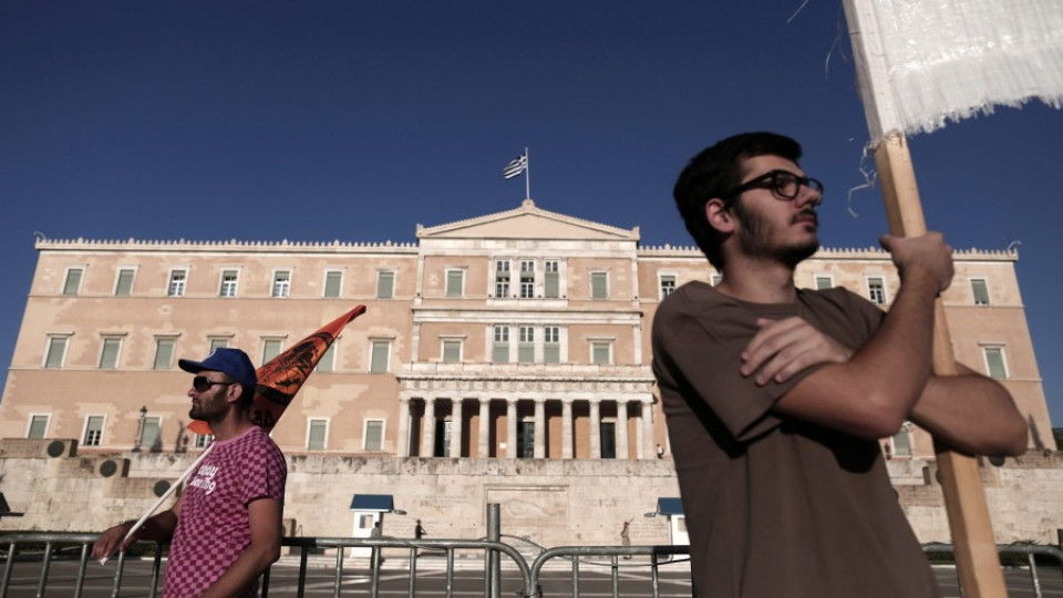 Гърция приватизира Държавната енергийна корпорация | StandartNews.com