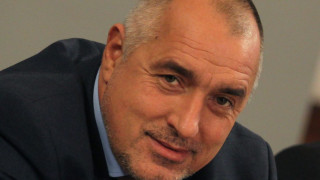 Бойко хвали Орешарски, но иска оставката му