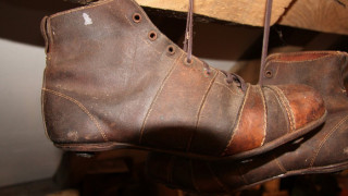Измама в нета пробута стари ботуши вместо маркови обувки