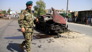 Десетки загинаха след атентат на пазар в Афганистан