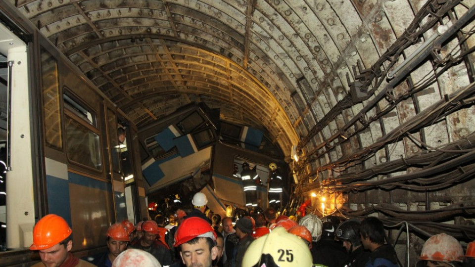 Има нови заподозрени за катастрофата в московското метро | StandartNews.com