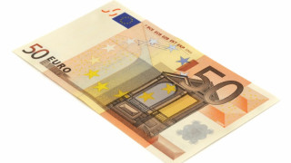 Шофьор опита да подкупи полицаи с 50 евро
