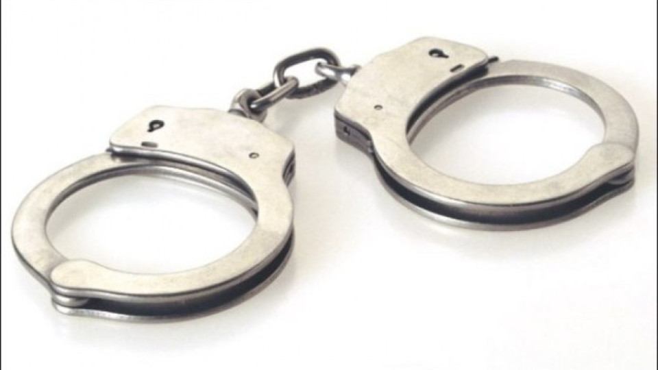 Полицията задържа трима столичани за серия от кражби | StandartNews.com