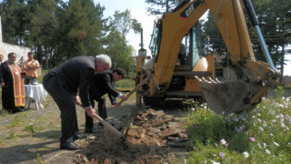 Село строи площад за 180 хил.лв.