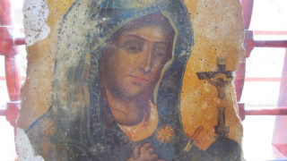 В Златоград: Богородица със забит в сърцето нож
