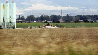 Украйна сваля цената на житото