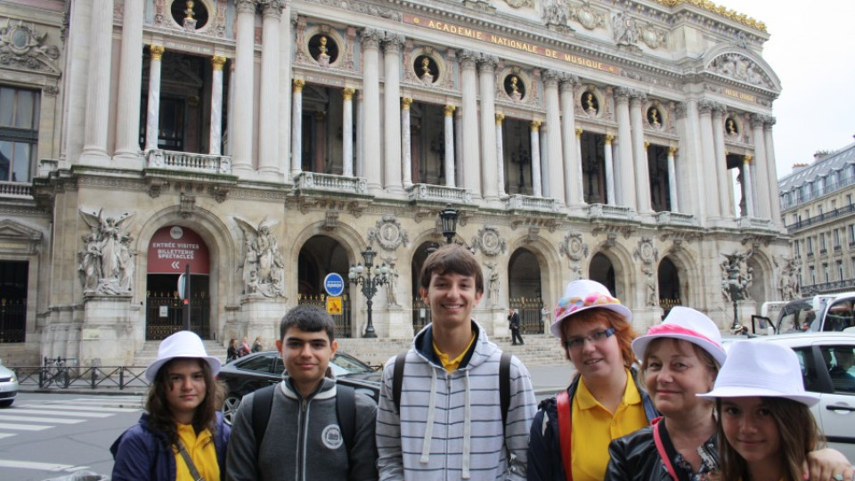 Млади математици от Бургас наградени от "Европейско кенгуру" | StandartNews.com