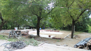 Ударно ремонтират любим парк на благоевградчани