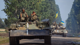 Експертите стигнаха до падналия Боинг в Украйна