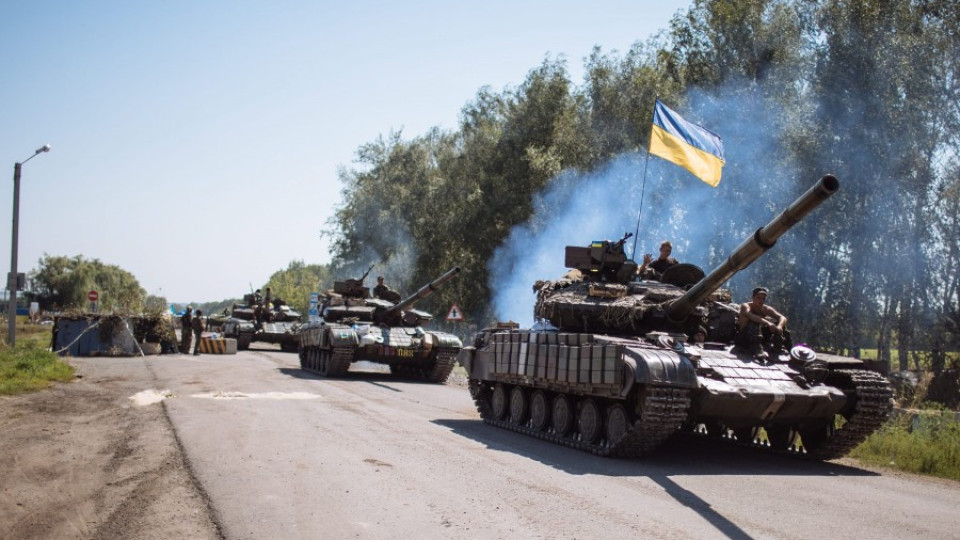 Войската обсажда Донецк и Луганск | StandartNews.com