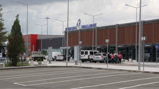 Руски туристи са блокирани на летище Бургас