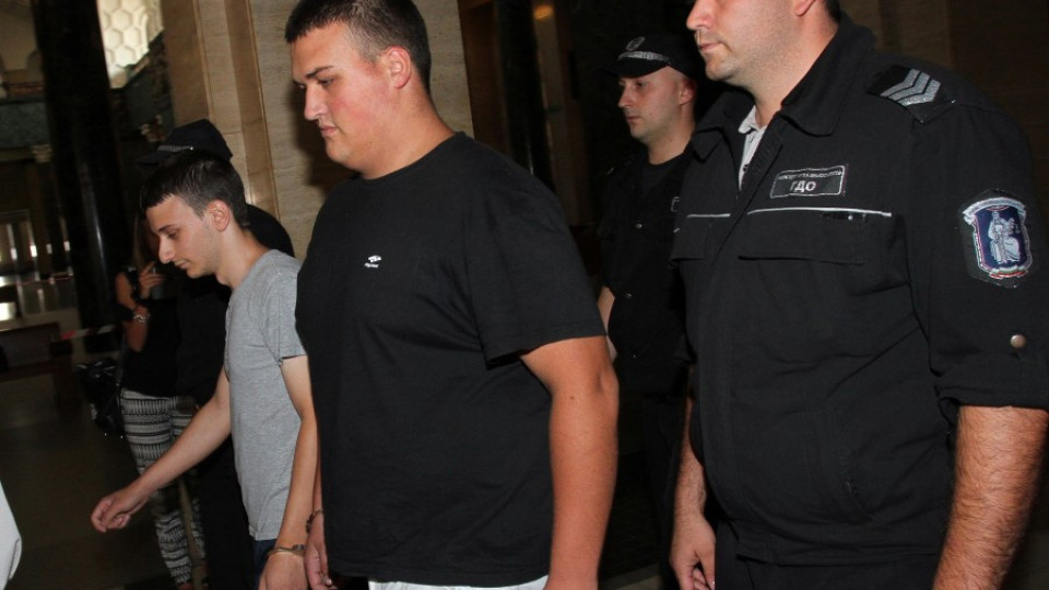 Братовчеди моряци се пробвали за джакпота | StandartNews.com