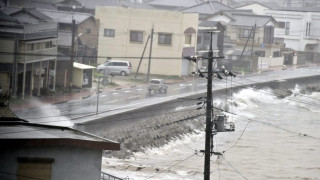 Япония обяви масова евакуация заради тайфуна Халонг