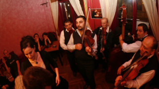 Бургас забранява шумните ромски сватби