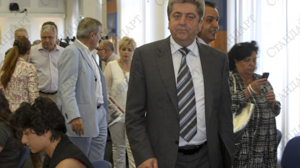 Първанов: Трябва свиване на администрацията | StandartNews.com