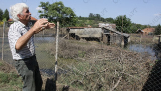 Бизнесмени плащат почивка на деца от Мизия