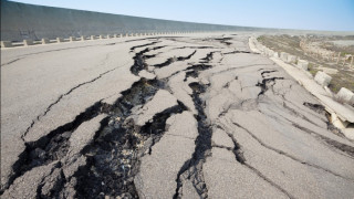 Щети и пострадали при 5,1 по Рихтер в Китай