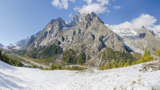 Трима алпинисти загинаха при падане от 800 метра