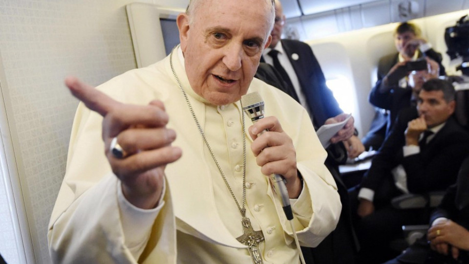 Папата намекна за оттегляне | StandartNews.com