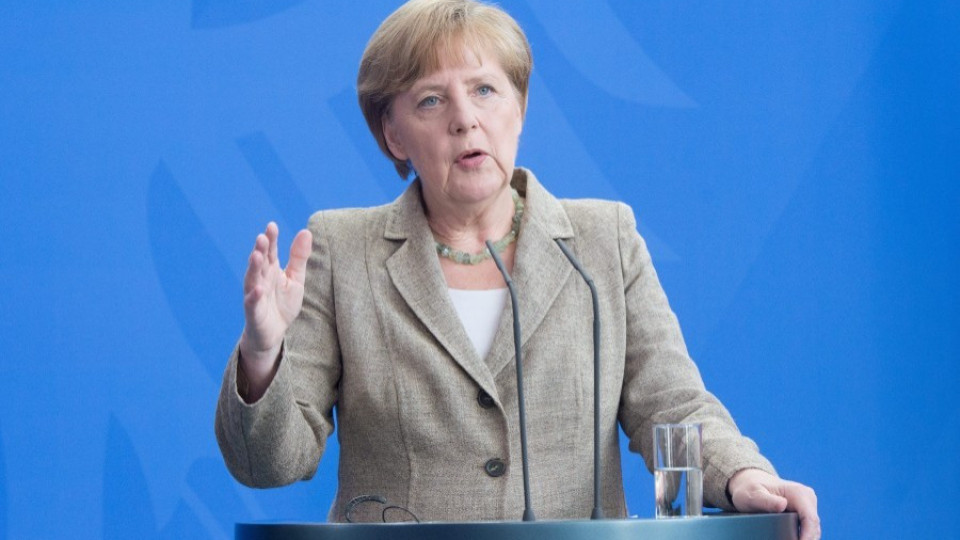 Меркел: Продължаваме да подкрепяме Украйна | StandartNews.com