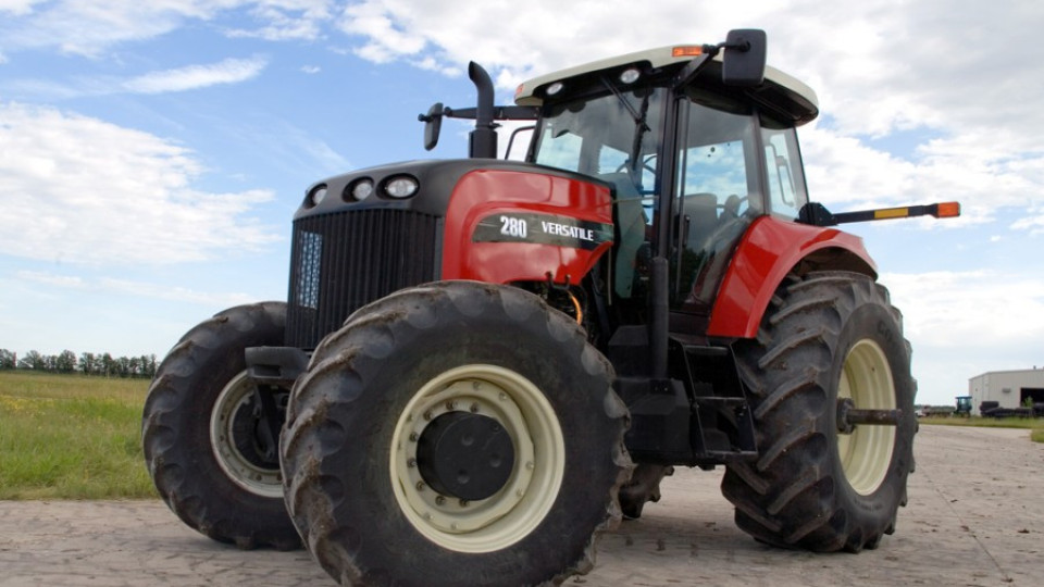 Роден софтуер сваля цената на тракторите | StandartNews.com