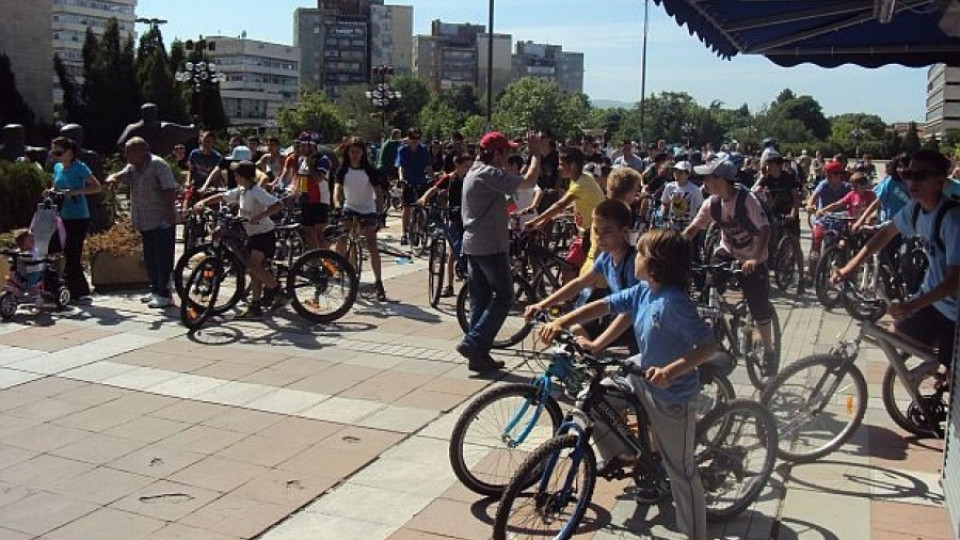 Велообиколката тръгва от Добрич в неделя | StandartNews.com