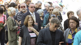 Вагенщайн: Валери Петров ще продължи да хвърчи около нас