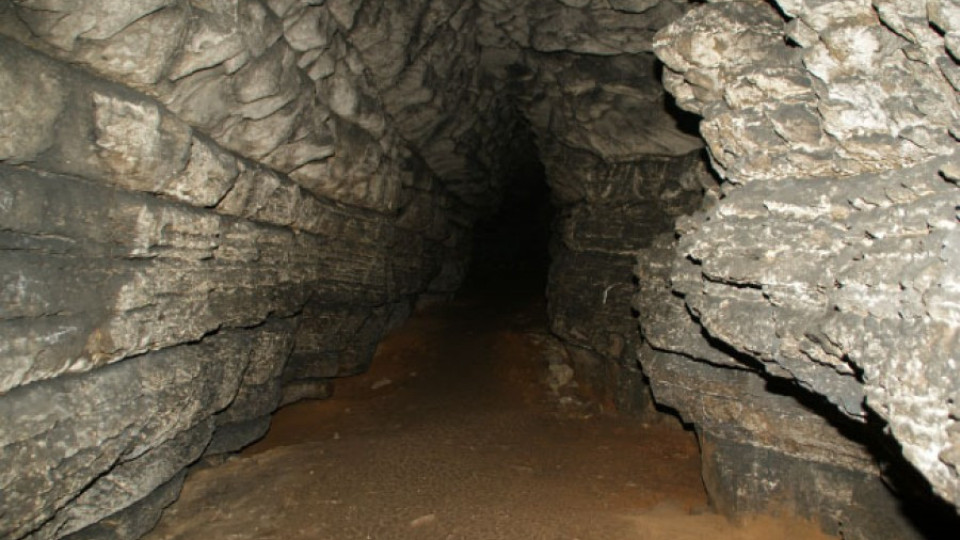 Откриха пещера Властелинът край Ракитово | StandartNews.com