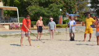 Туристи и журналисти участваха в 3-ия турнир по плажен голф