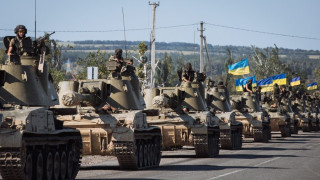 Спират войната в Донбас