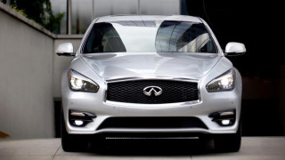  Infiniti подобри върховата си лимузина Q70