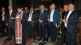 БСП купува тетрадки с ликове на велики българи за ученици