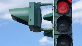 Компютър командва светофар на ново кръстовище